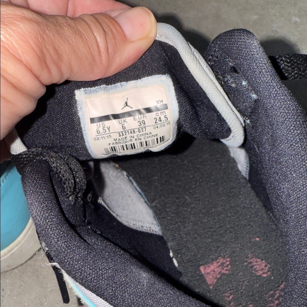 Jordan Gray and Blue (mint) kids 6.5Y High-Top Sneakers - Picture 3 of 7